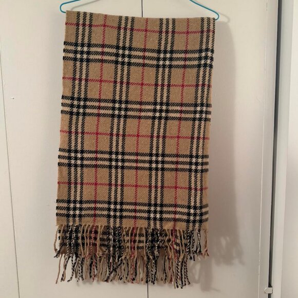 Burberry classic check 100% cashmere large shawl 6 ft x 29" made in England. - Picture 5 of 10
